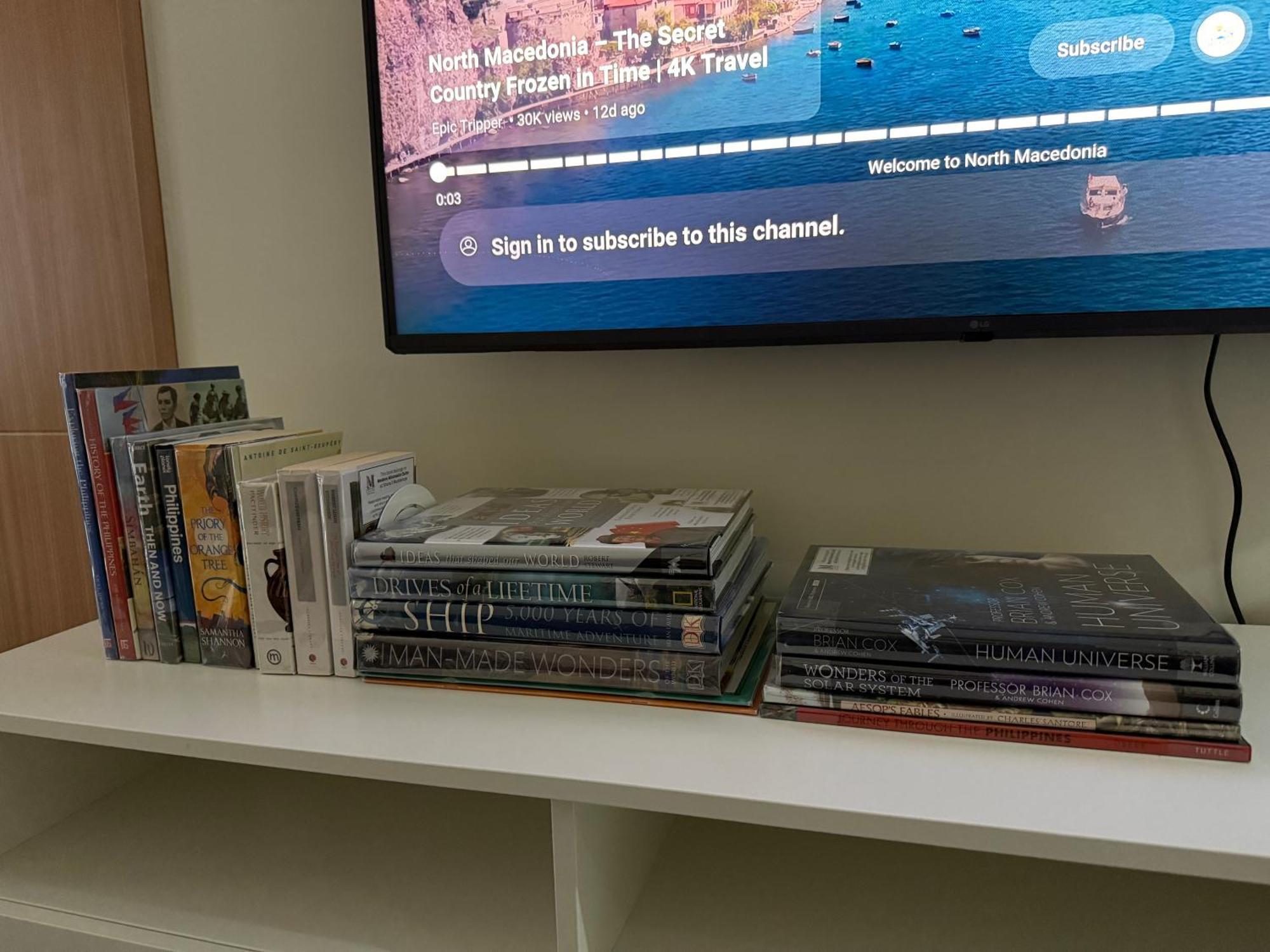 Modern 1-br Retreat With Pool, High Speed Wifi, Netflix, Steps From Moa, Bars, Entertainment, Transport Aparthotel